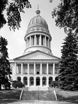 The Maine state capitol. There is no joy for pot fans in Augusta this week.  (Image via Wikimedia.org)