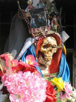 Santa Muerte shrine, Nuevo Laredo (wikipedia/not home)
